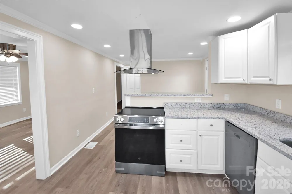 2823 JT Posse Drive Claremont, NC 28610