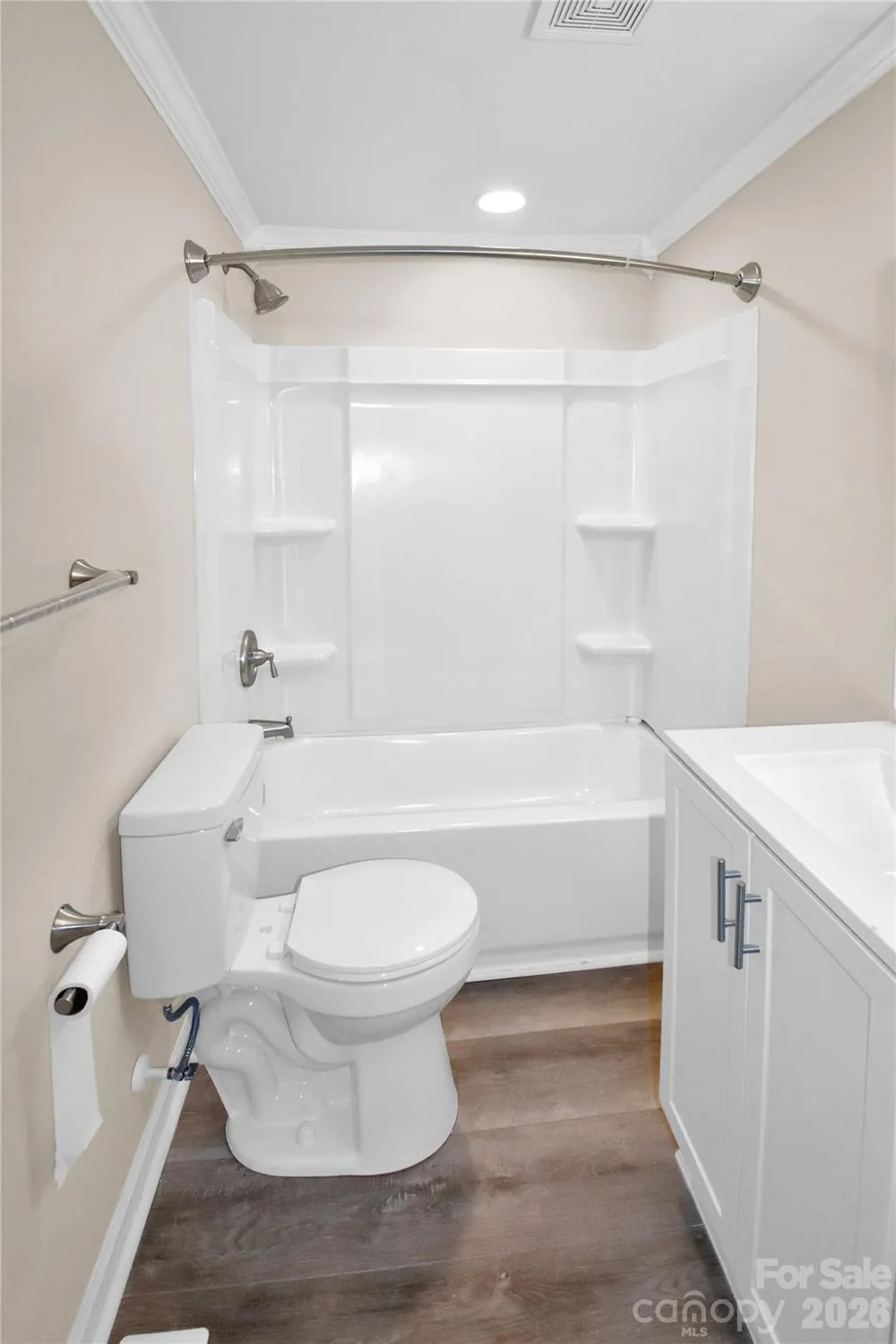 2823 JT Posse Drive Claremont, NC 28610