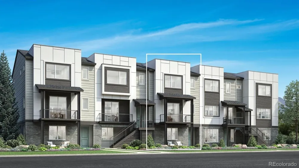 3440 W Elmhurst Place