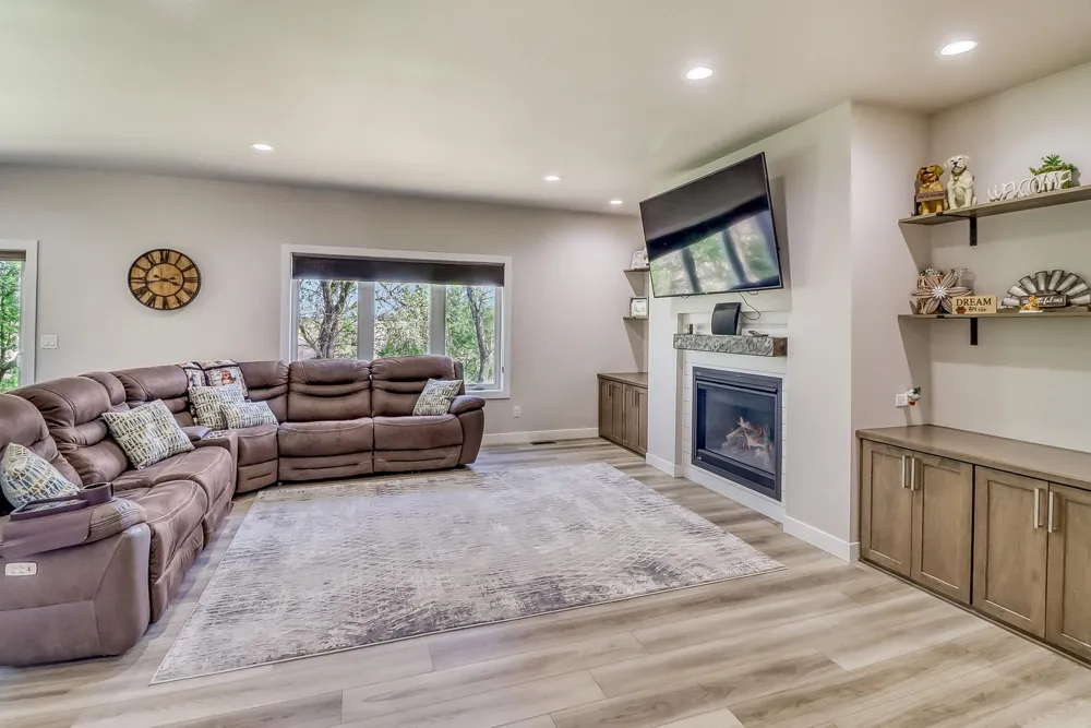 544 Leonard Street Hawley, MN 56549