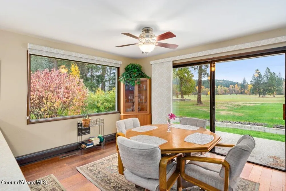 301 Woodland Drive Pinehurst, ID 83850