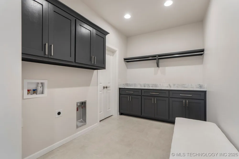 207 W 172nd Street S Mounds, OK 74047