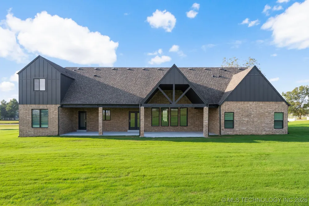 207 W 172nd Street S Mounds, OK 74047