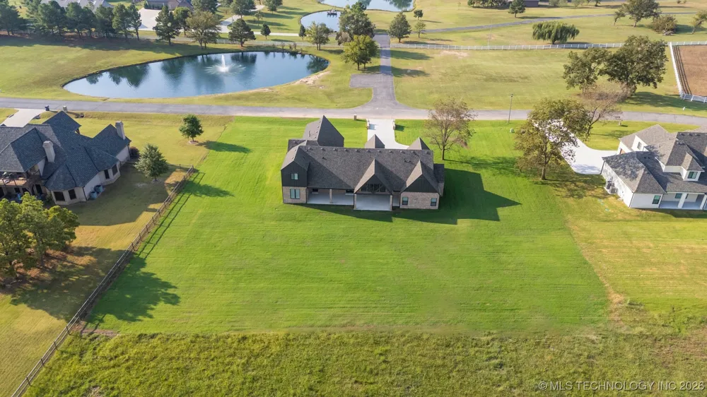 207 W 172nd Street S Mounds, OK 74047