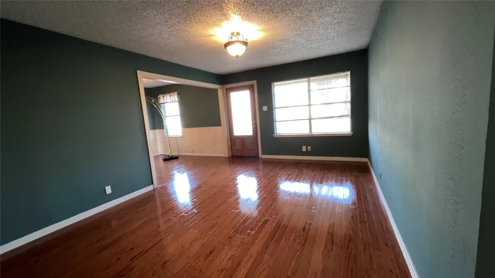 909 Fannin Street Nocona, TX 76255