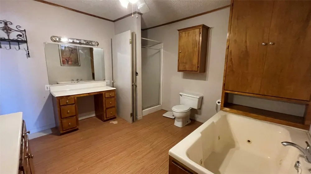 909 Fannin Street Nocona, TX 76255