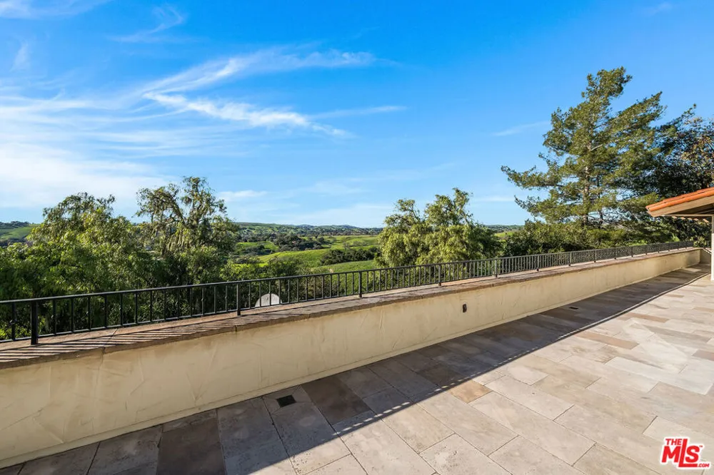 2975 Calle Bonita Santa Ynez, CA 93460
