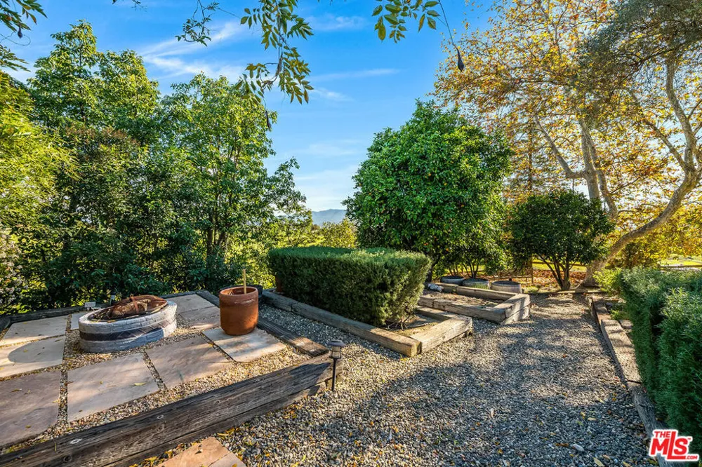 2975 Calle Bonita Santa Ynez, CA 93460