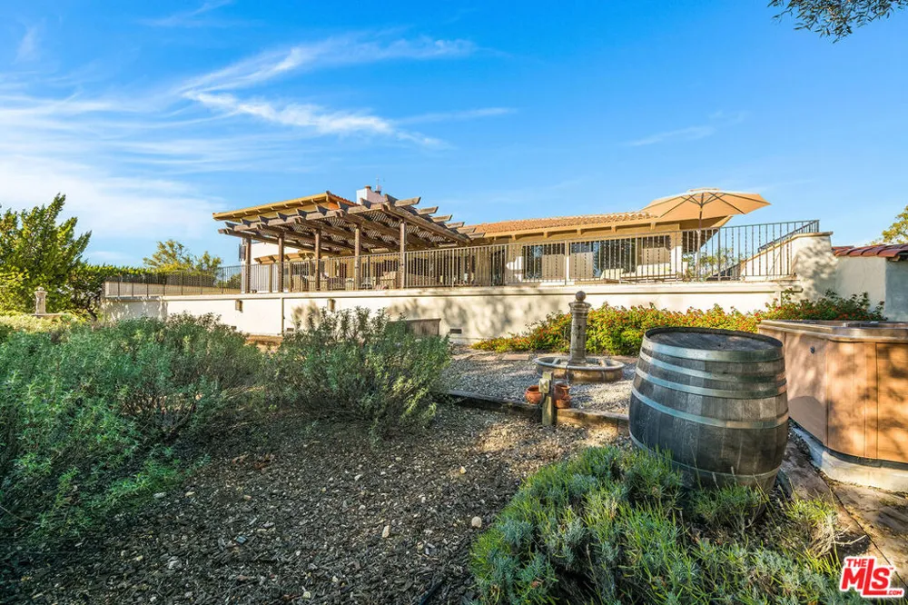 2975 Calle Bonita Santa Ynez, CA 93460