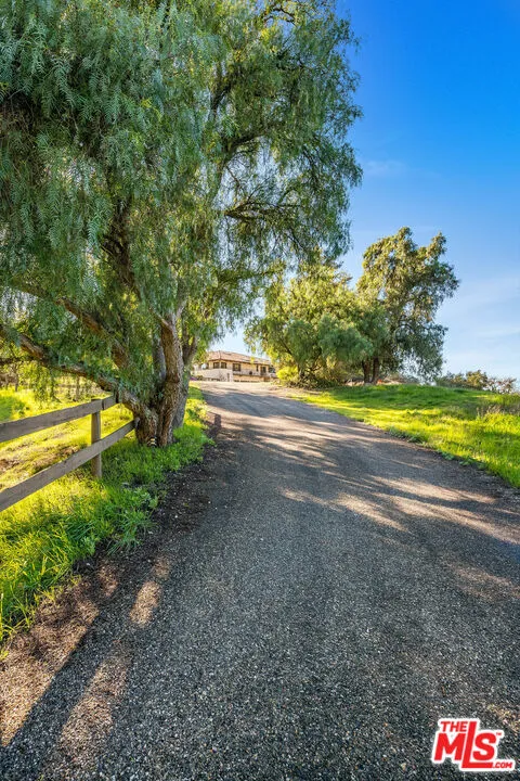 2975 Calle Bonita Santa Ynez, CA 93460