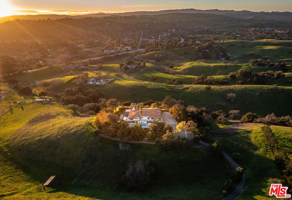 2975 Calle Bonita Santa Ynez, CA 93460