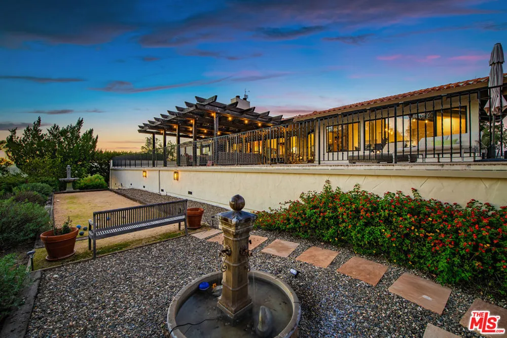 2975 Calle Bonita Santa Ynez, CA 93460