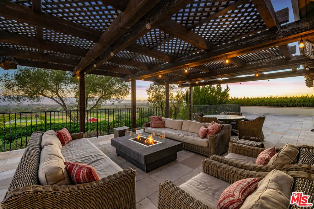 2975 Calle Bonita Santa Ynez, CA 93460