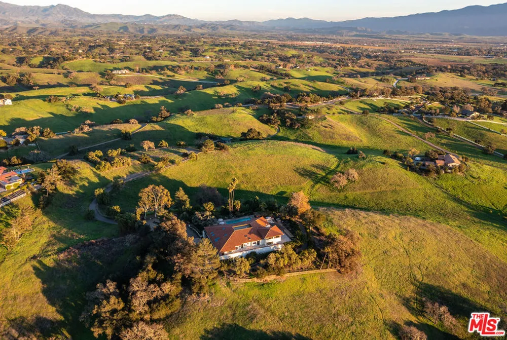 2975 Calle Bonita Santa Ynez, CA 93460