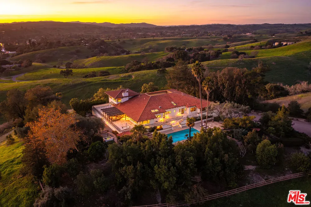 2975 Calle Bonita Santa Ynez, CA 93460