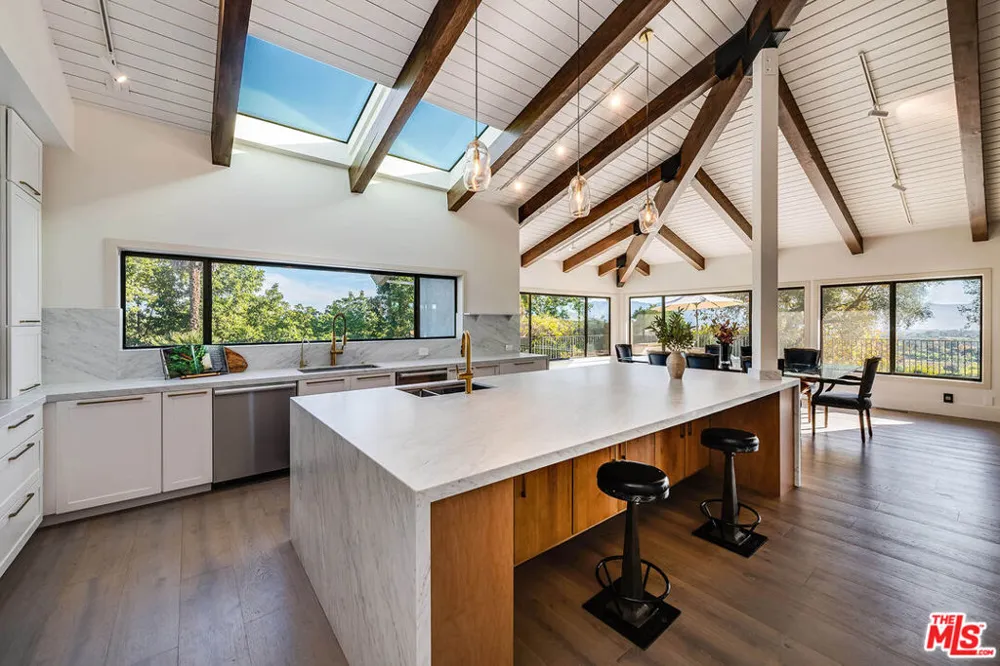 2975 Calle Bonita Santa Ynez, CA 93460