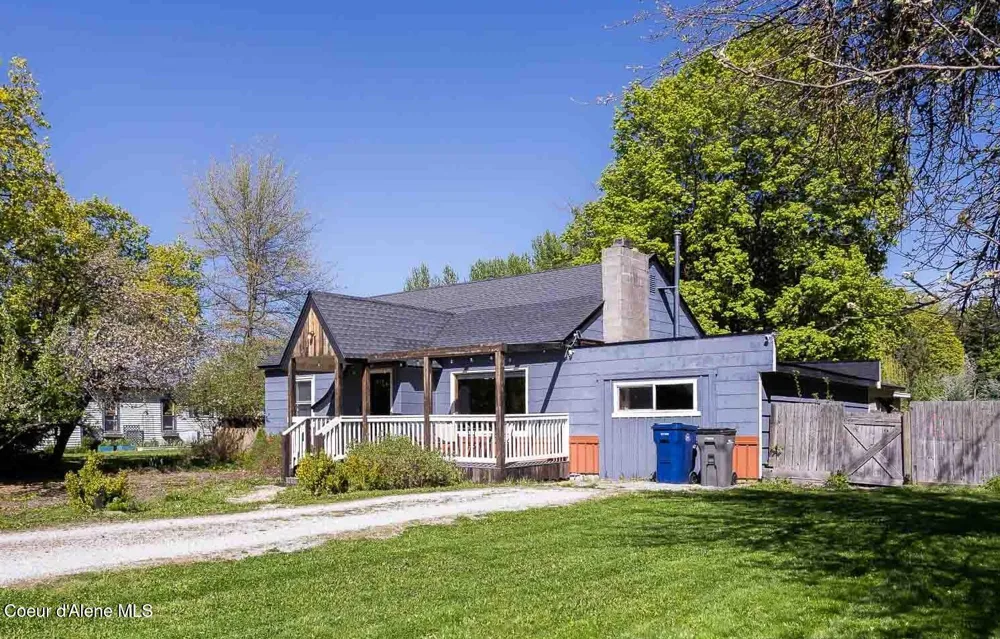211 4th st Dover, ID 83825