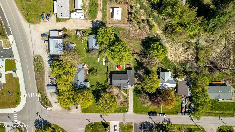 211 4th st Dover, ID 83825