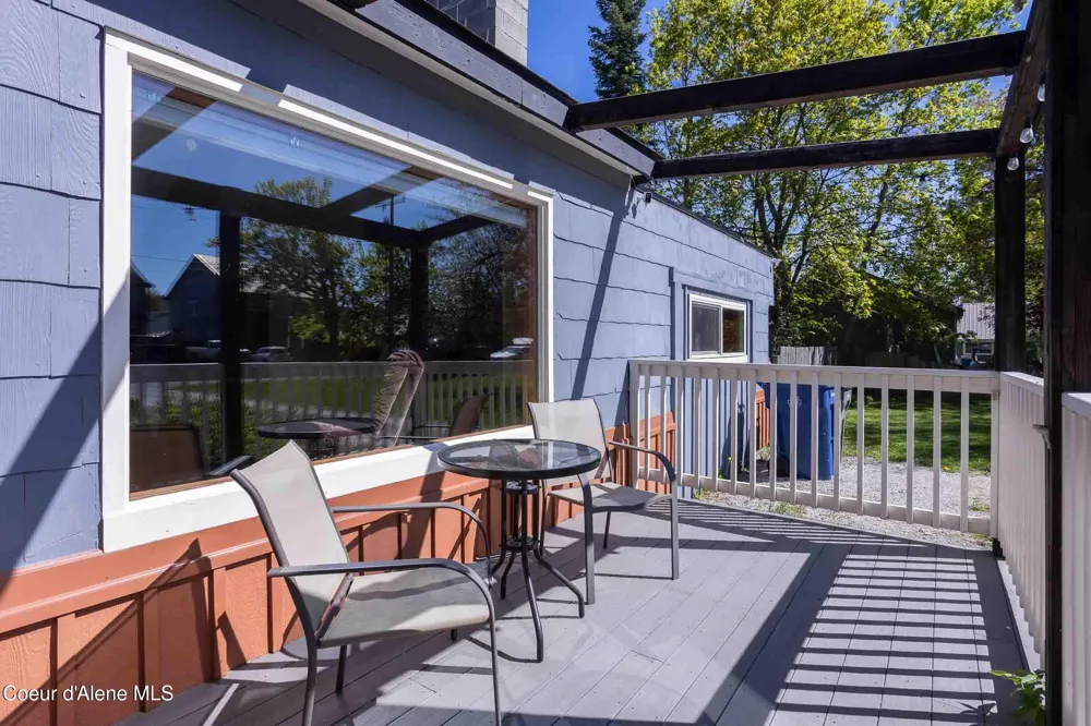 211 4th st Dover, ID 83825