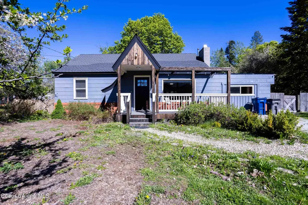 211 4th st Dover, ID 83825