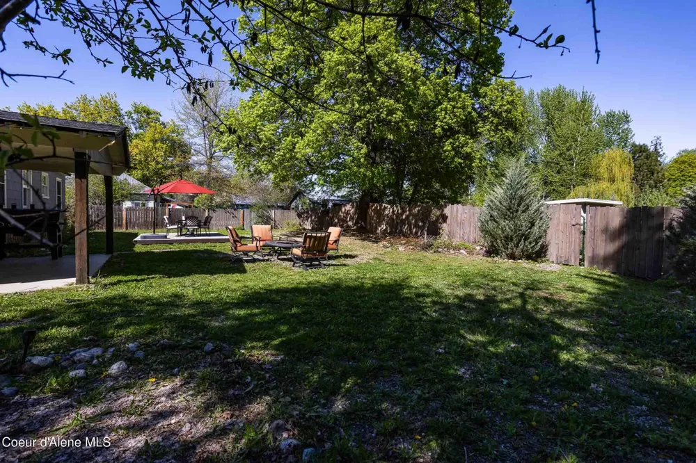 211 4th st Dover, ID 83825