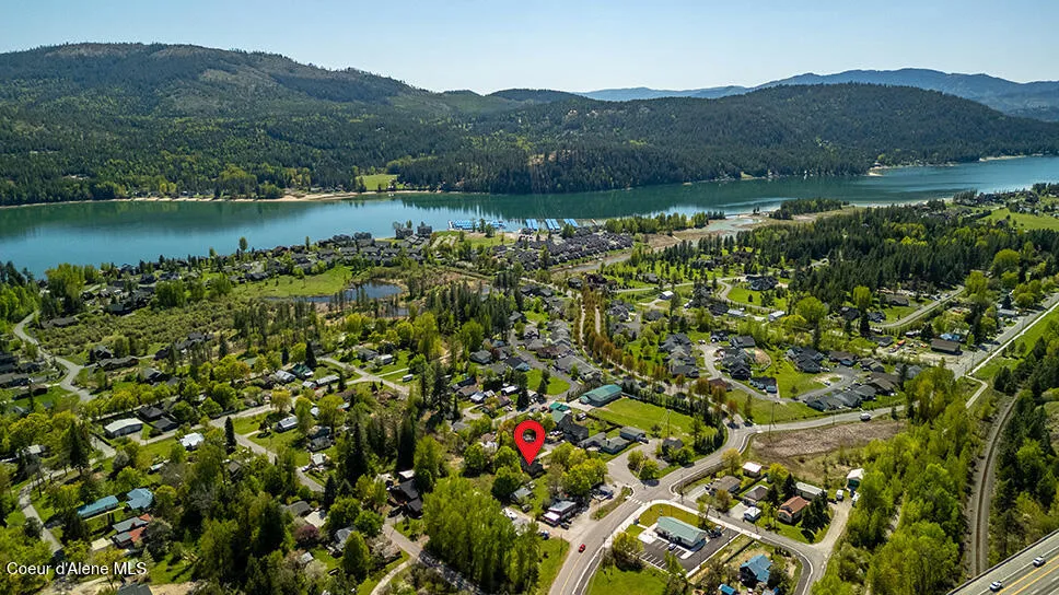 211 4th st Dover, ID 83825