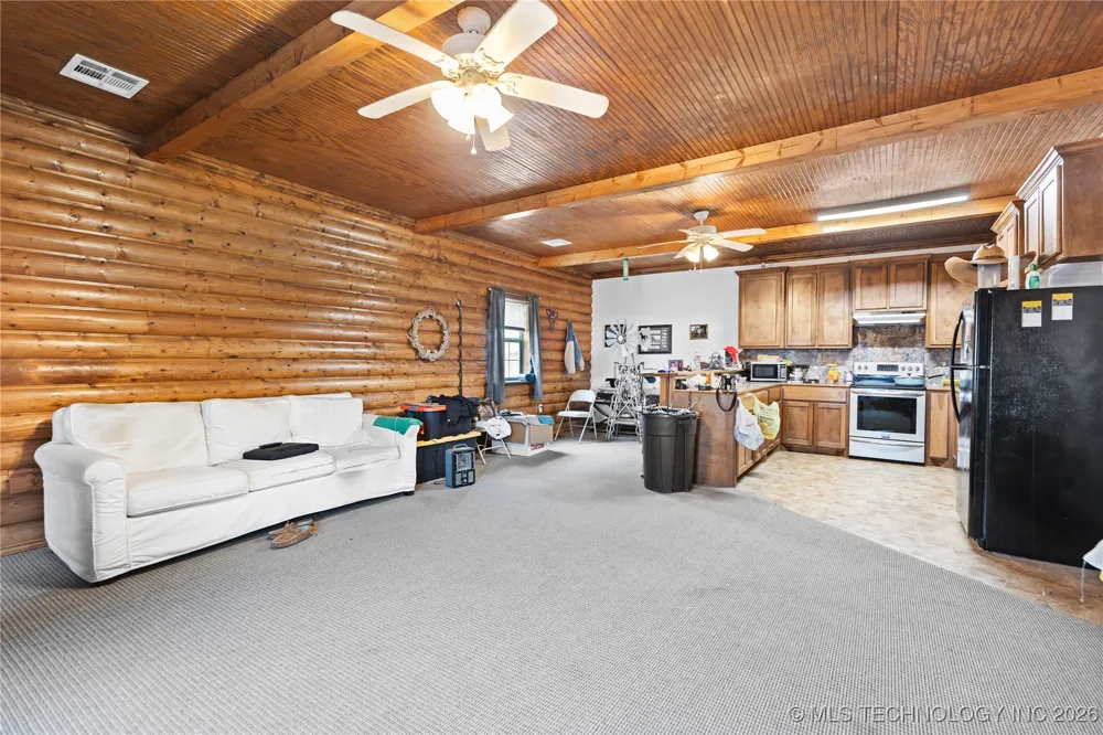 8100 Wainwright Road Oktaha, OK 74450