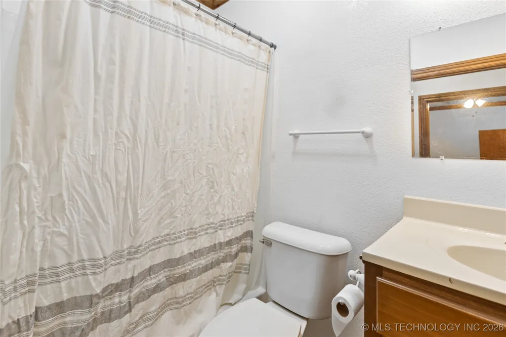 8100 Wainwright Road Oktaha, OK 74450