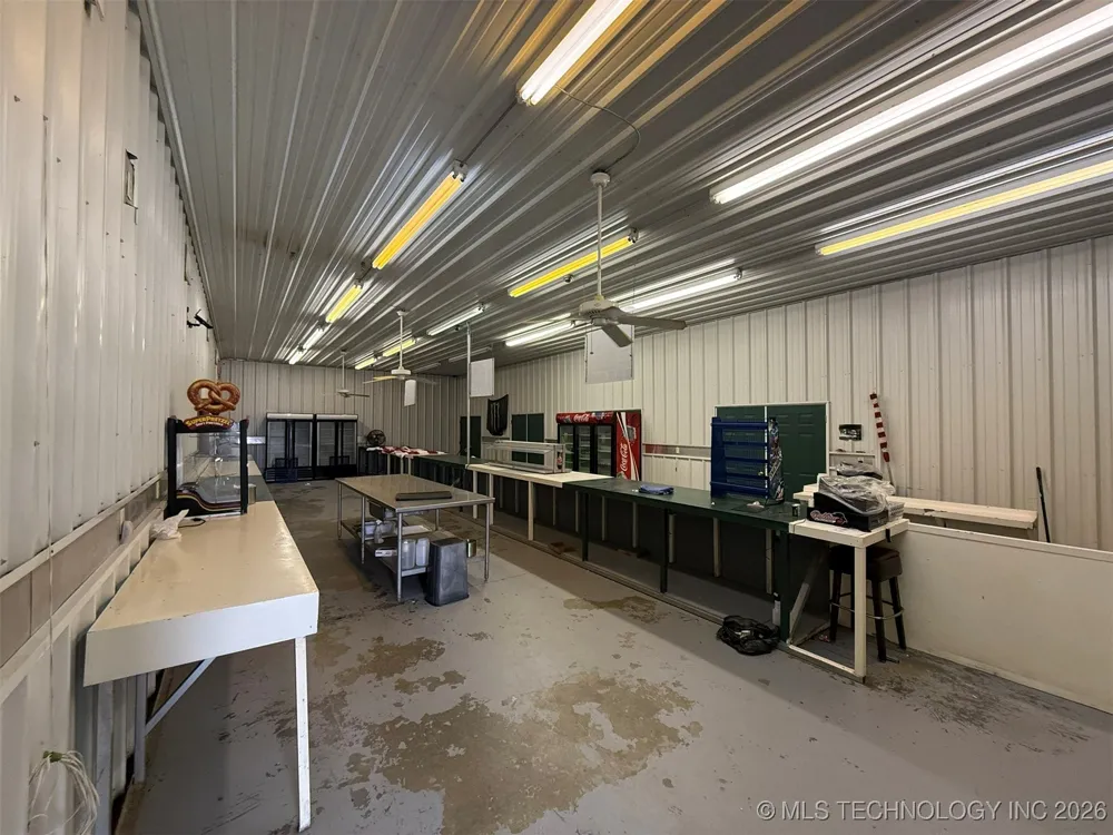 8100 Wainwright Road Oktaha, OK 74450