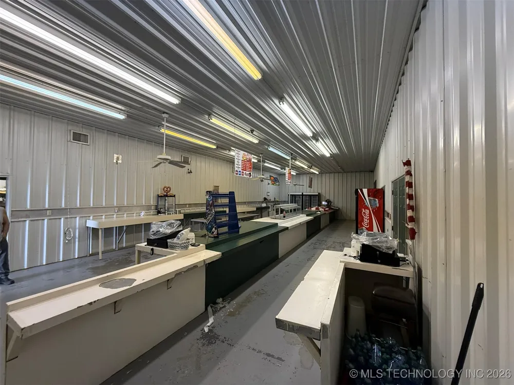 8100 Wainwright Road Oktaha, OK 74450
