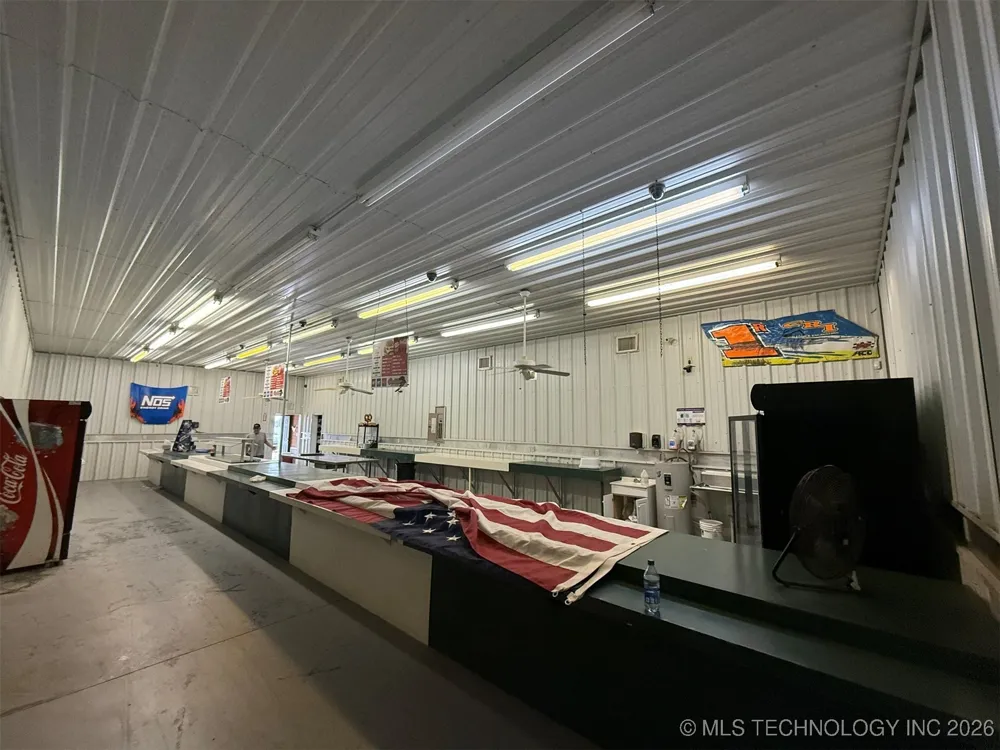 8100 Wainwright Road Oktaha, OK 74450