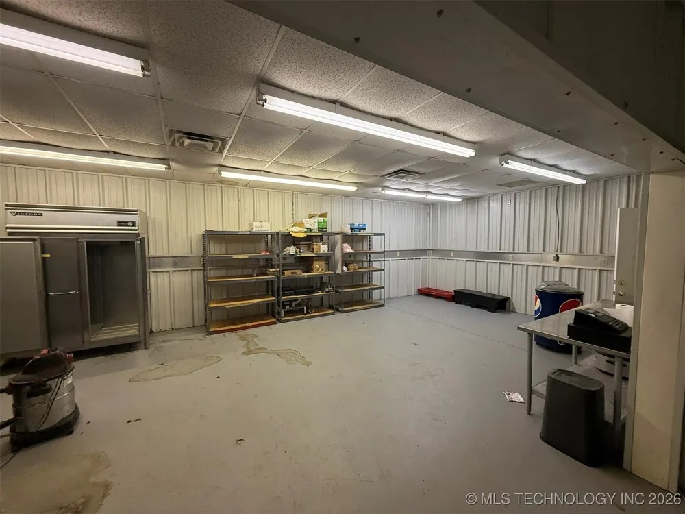 8100 Wainwright Road Oktaha, OK 74450