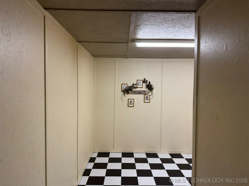 8100 Wainwright Road Oktaha, OK 74450