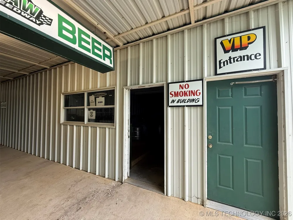 8100 Wainwright Road Oktaha, OK 74450