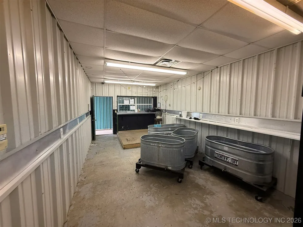 8100 Wainwright Road Oktaha, OK 74450