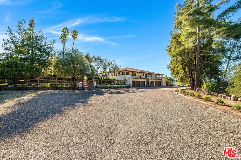 2975 Calle Bonita Santa Ynez, CA 93460