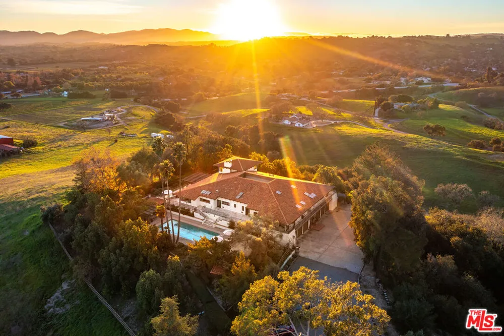 2975 Calle Bonita Santa Ynez, CA 93460
