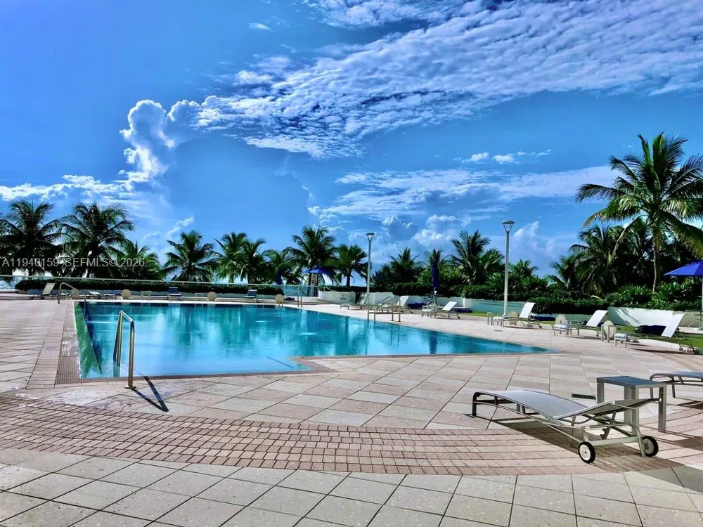 100 Lincoln Rd #1230 Miami Beach, FL 33139