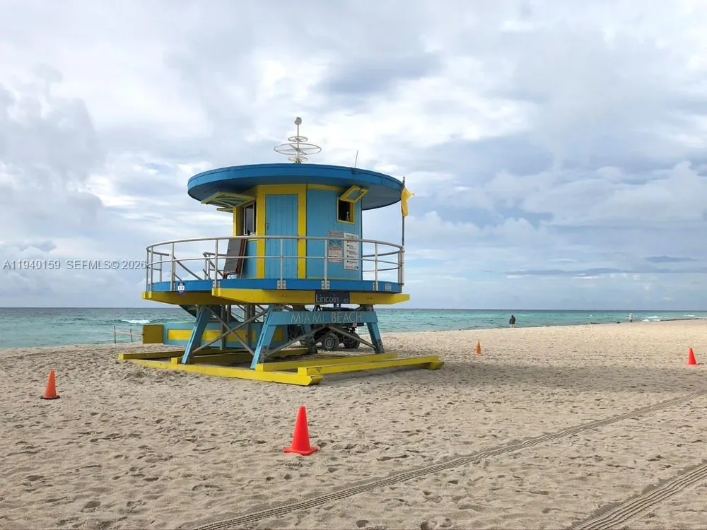 100 Lincoln Rd #1230 Miami Beach, FL 33139