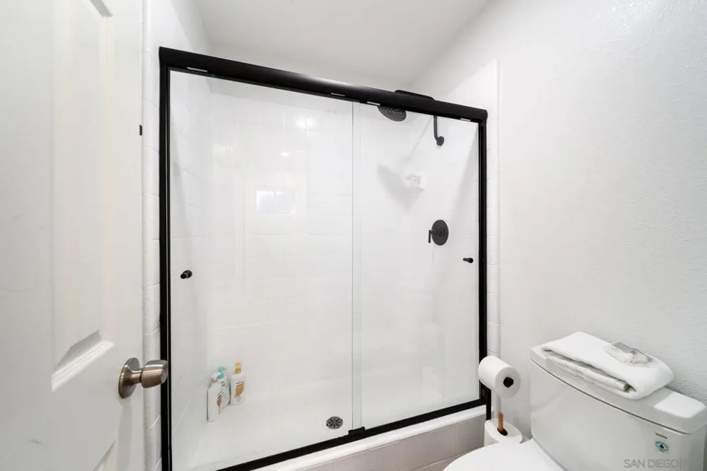 7806 Via Capri La Jolla, CA 92037