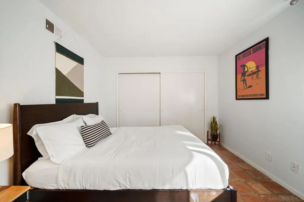 7806 Via Capri La Jolla, CA 92037