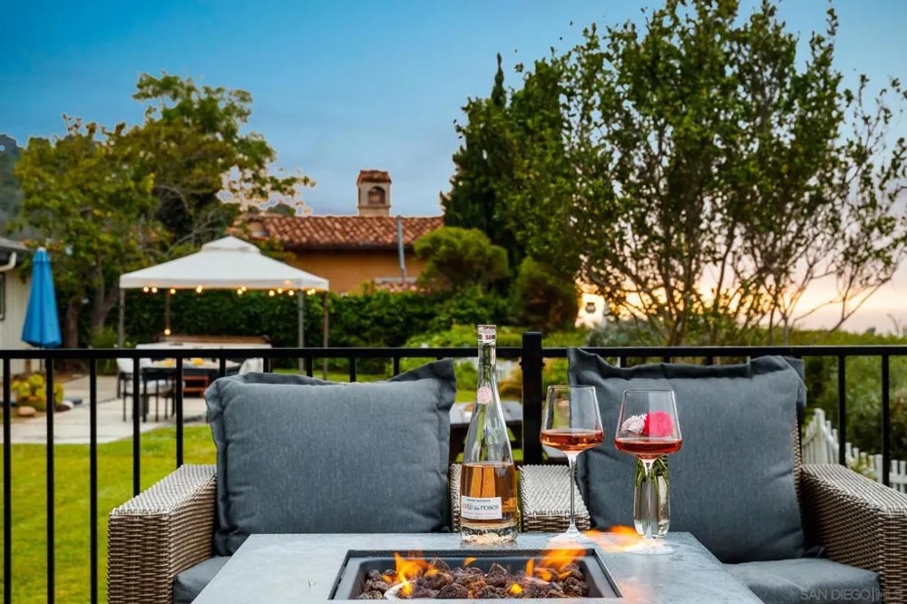 7806 Via Capri La Jolla, CA 92037