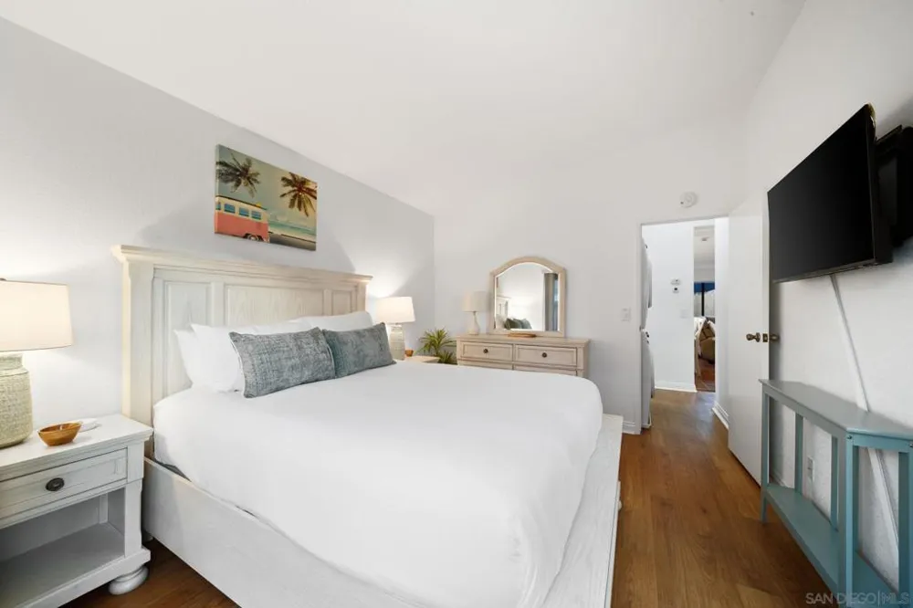 721 Glenview La Jolla, CA 92037