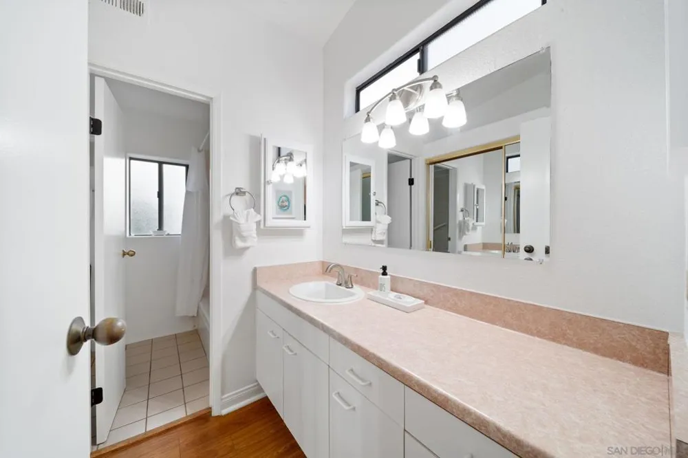 721 Glenview La Jolla, CA 92037