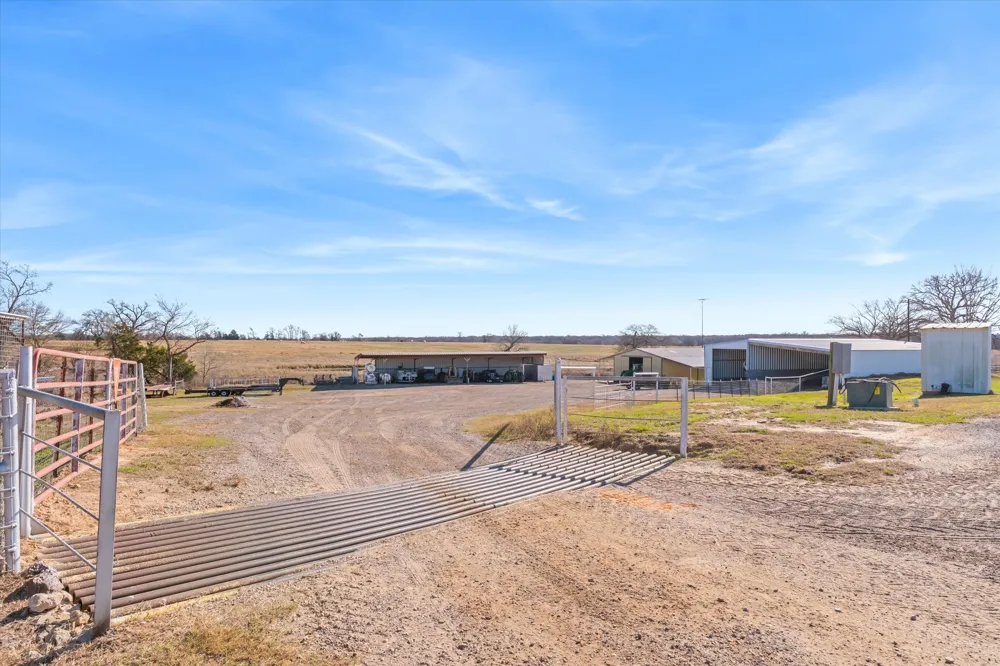 1700 Fm 1995 Van, TX 75790