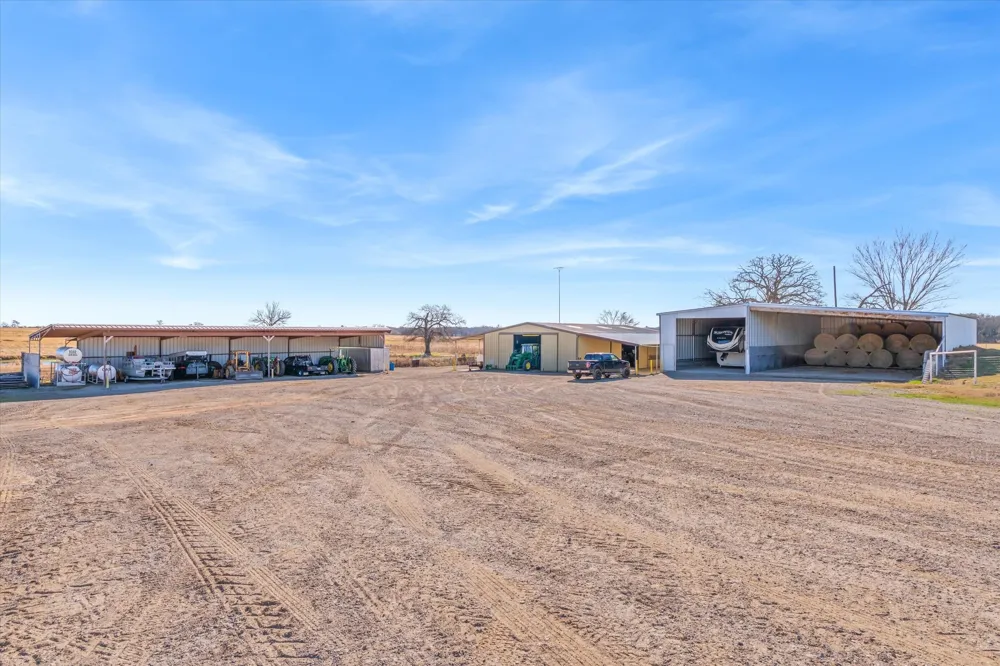 1700 Fm 1995 Van, TX 75790