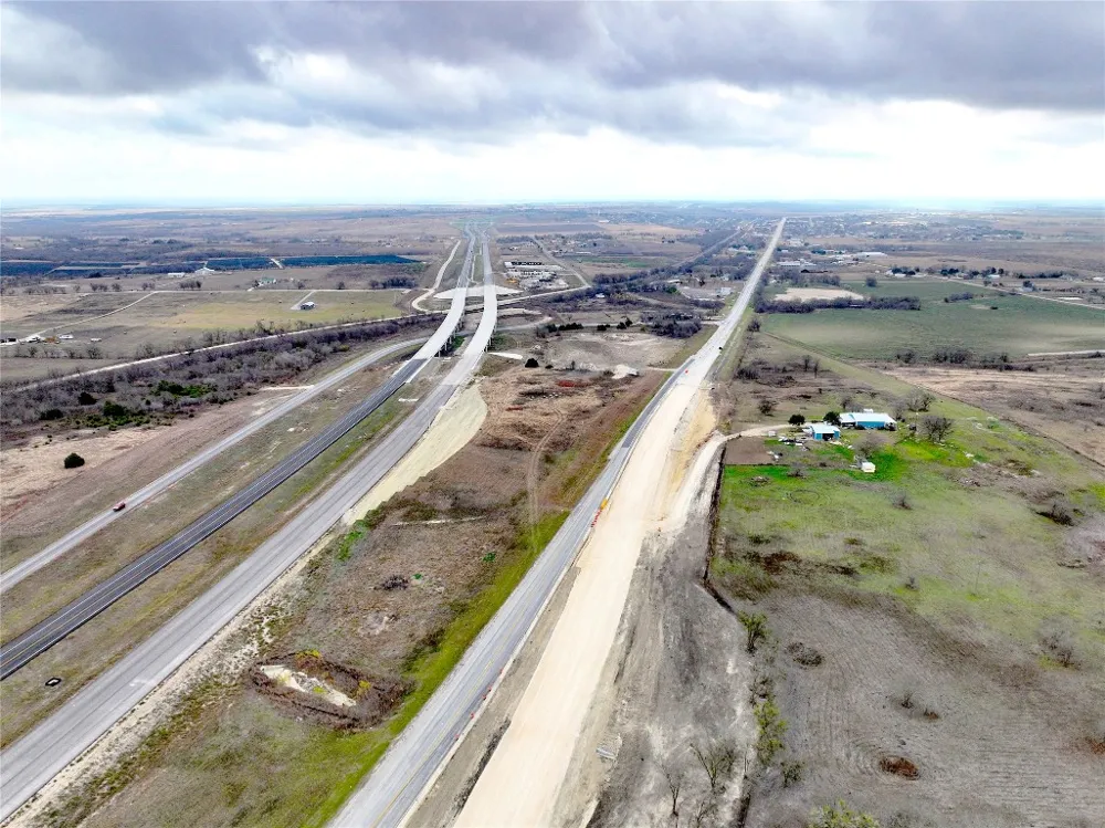 27 E US 190 Rogers, TX 76569