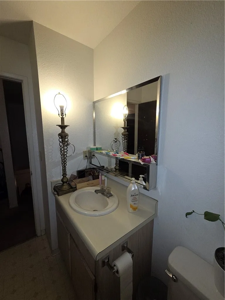 633 North Street Corning, CA 96021