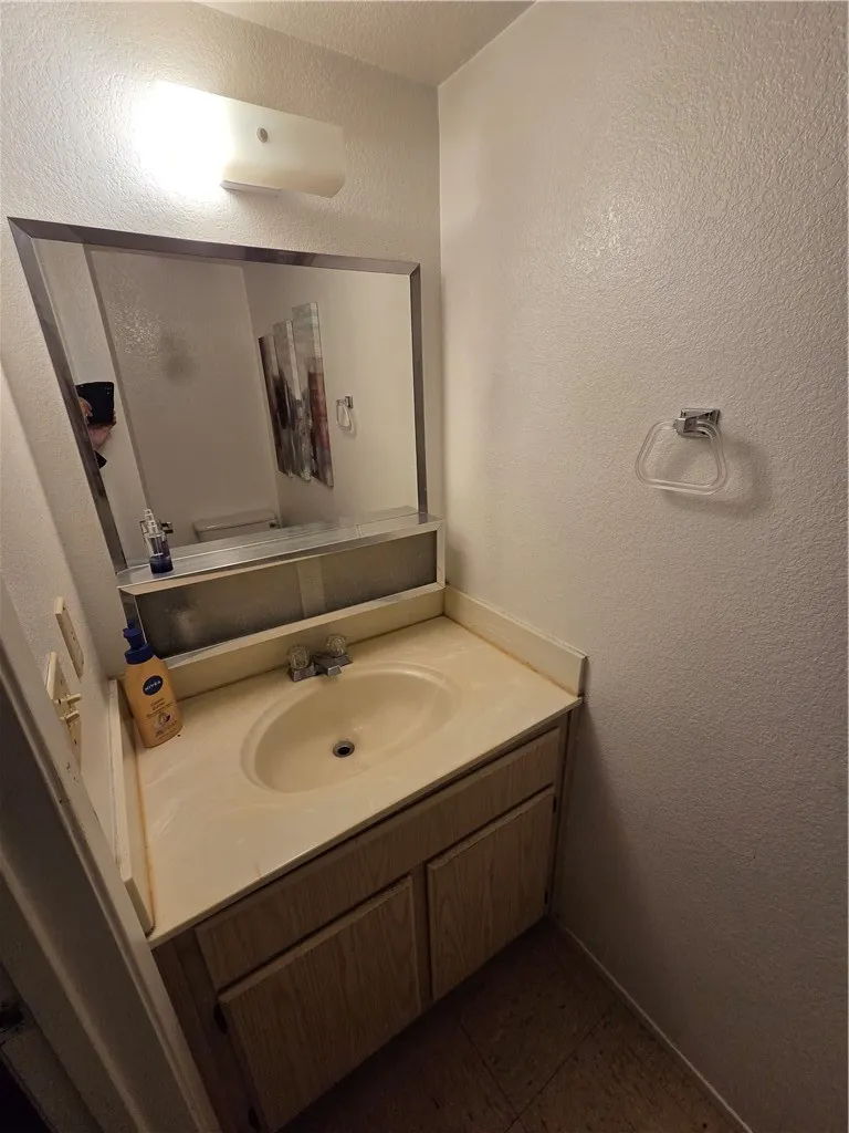 633 North Street Corning, CA 96021