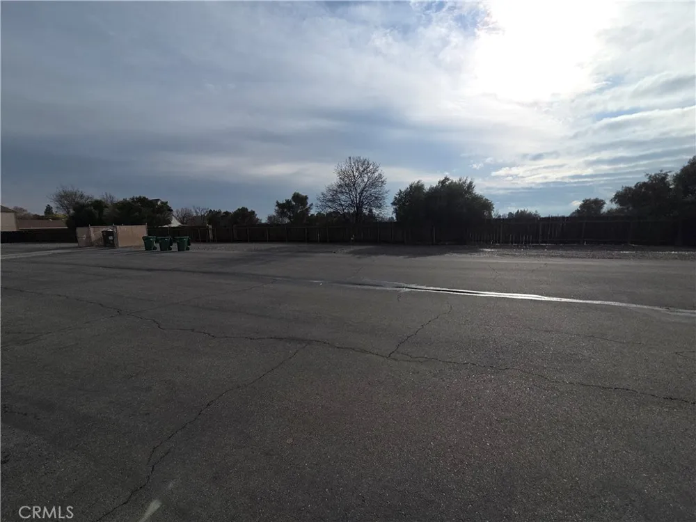 635 North Street Corning, CA 96021